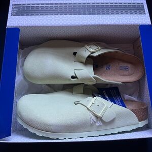 New “Faded Lime” Birkenstock Clogs